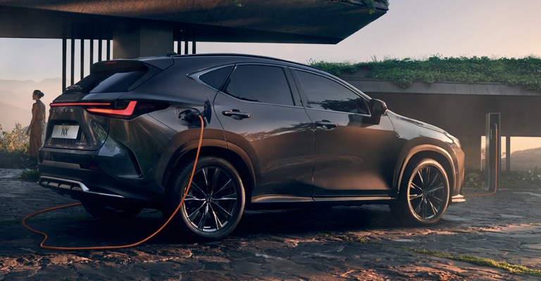 Lexus NX a noleggio da 399€+iva al mese. Tutto incluso!